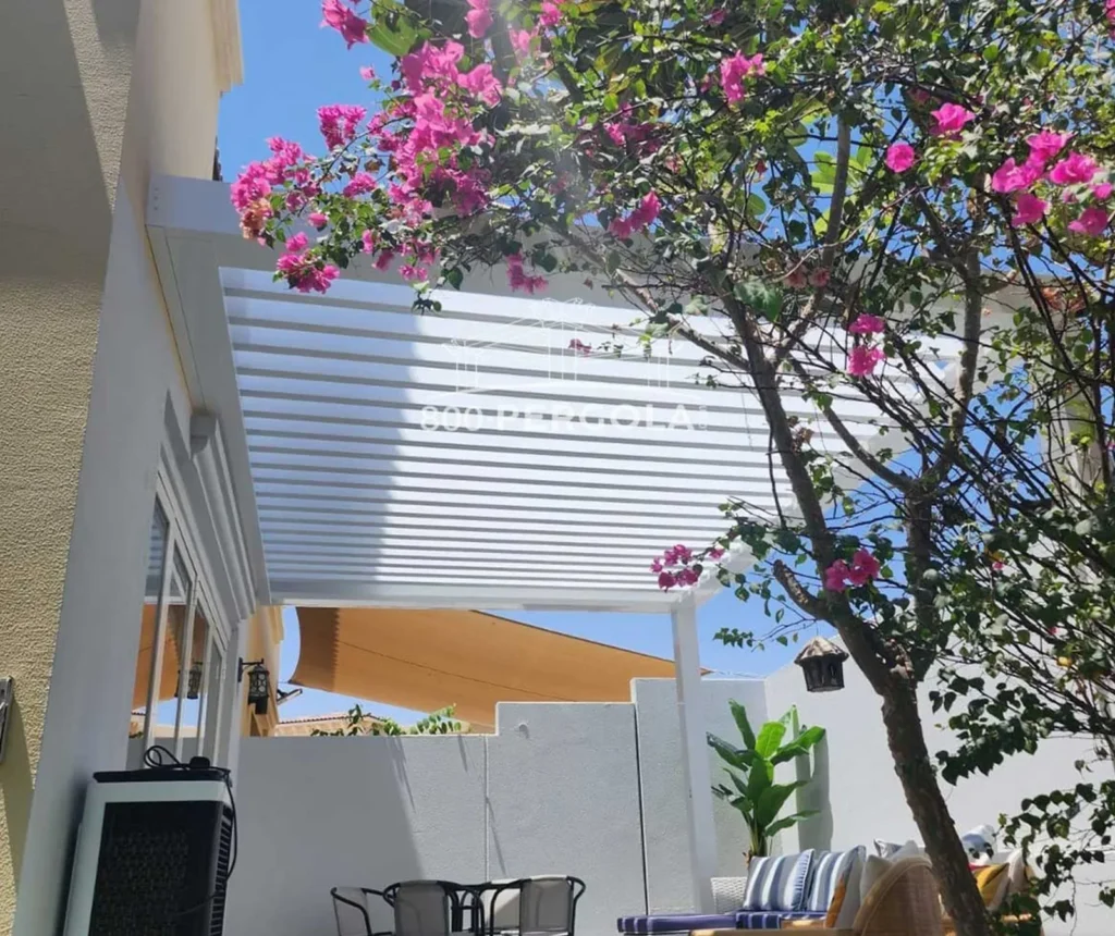 Retractable-Pergola-in-Mira