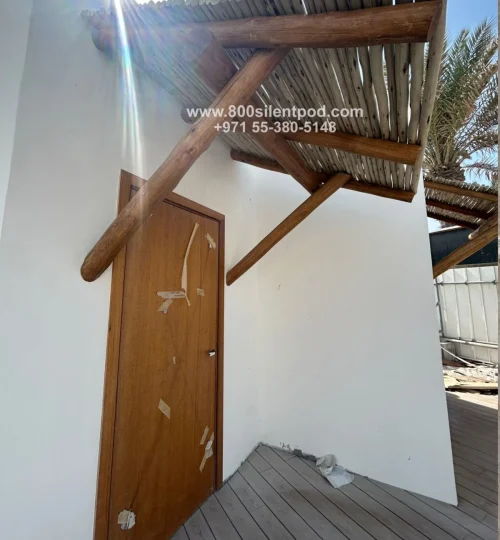 La Mer – Dubai! Our team recently crafted a stunning wooden canopy using Gum & Eucalyptus poles,